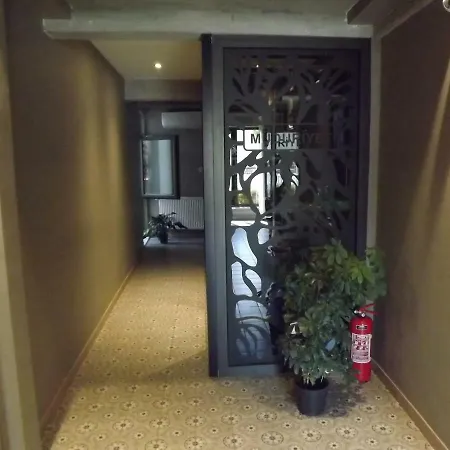 Acr Hotel 2*